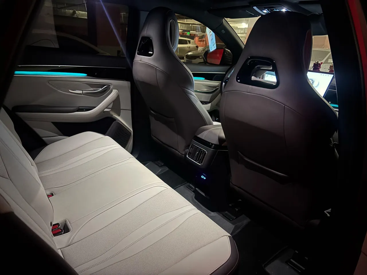 BYD Song PLUS New Energy 2025 Song PLUS DM-i 1.5 Stepless 112KM Honorable Automatic Gear 7