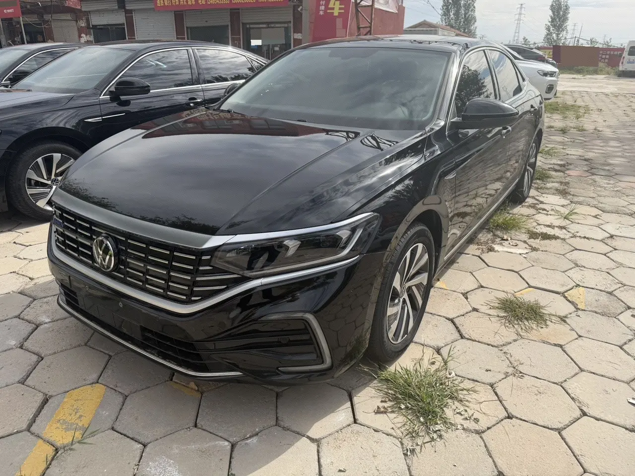 Open image lightbox: Volkswagen Passat New Energy 2022 Passat PHEV 1.4T 430 Deluxe Automatic Gear