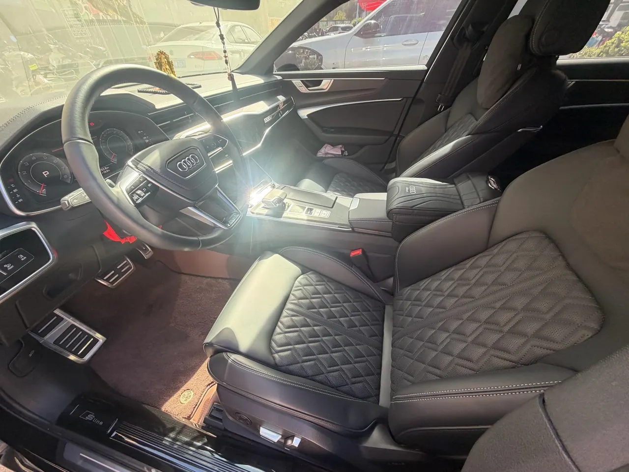 Audi 2025 A6L 2.0TFSI 45TFSI Quattro Selected Dynamic Automatic 3