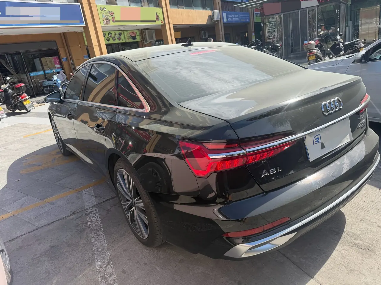 Audi 2025 A6L 2.0TFSI 45TFSI Quattro Selected Dynamic Automatic 9