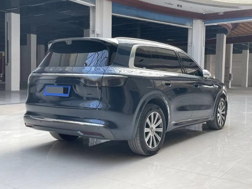 AITO 2025 AITO M8 Max Edition 53.4kWh 6-seat Edition Automatic Gear 9