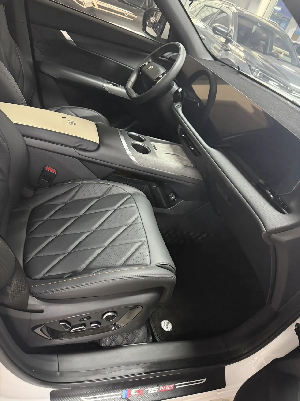 ChangAn 2025 CS75 PLUS 1.5T New Blue Whale Prestige Automatic 7