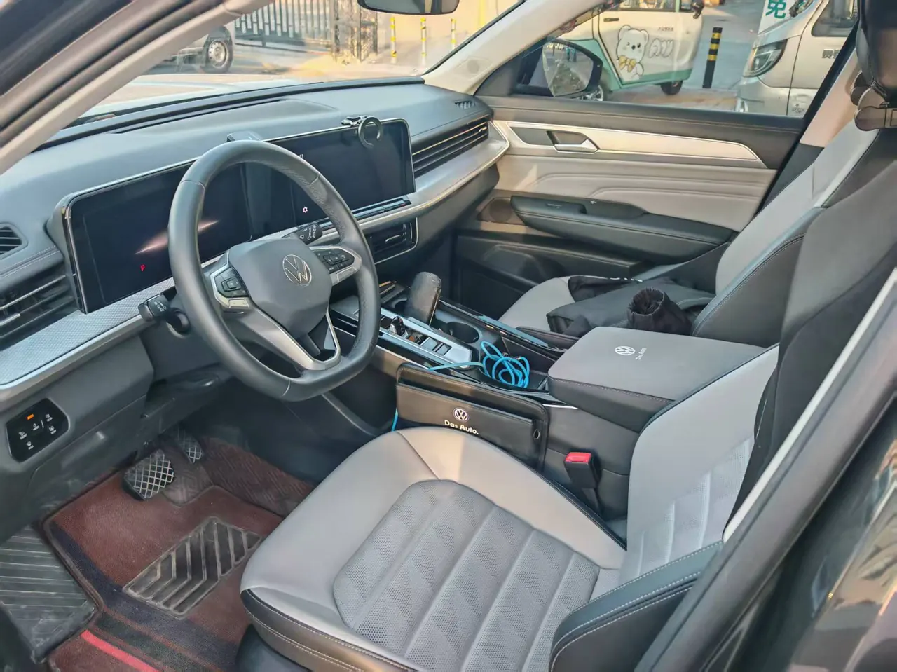 Volkswagen 2023 model tour 2.0TSI 330TSI elite cruise version automatic gear 2