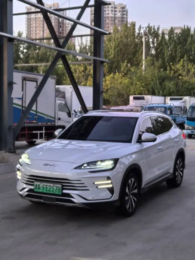 BYD 2023 Song PLUS DM-i 1.5 Stepless Champion Edition 110KM Flagship Automatic Gear - View 1