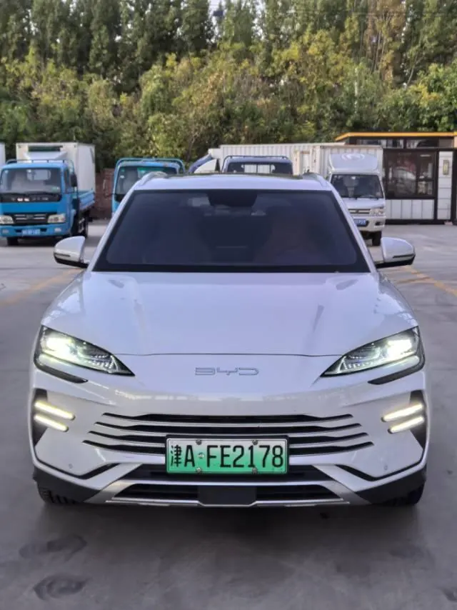 BYD 2023 Song PLUS DM-i 1.5 Stepless Champion Edition 110KM Flagship Automatic Gear 2