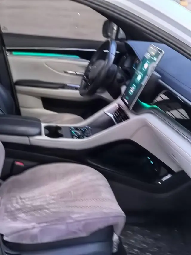 BYD 2023 Song PLUS DM-i 1.5 Stepless Champion Edition 110KM Flagship Automatic Gear 6