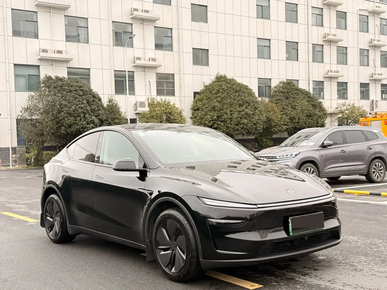 Tesla 2025 Model Y rear-wheel drive version automatic transmission 4