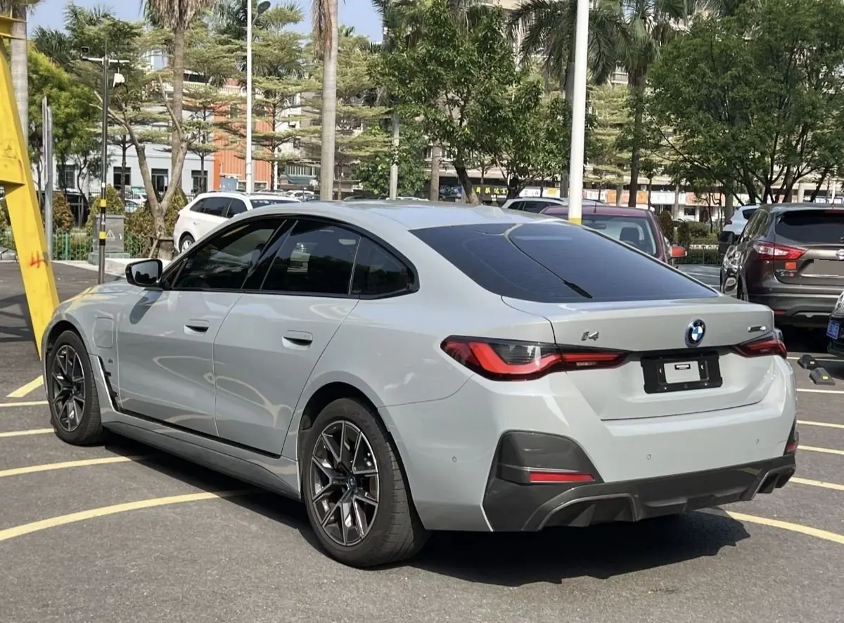 BMW i4 (Imported) 2022 i4 eDrive40 eDrive40 Automatic 7