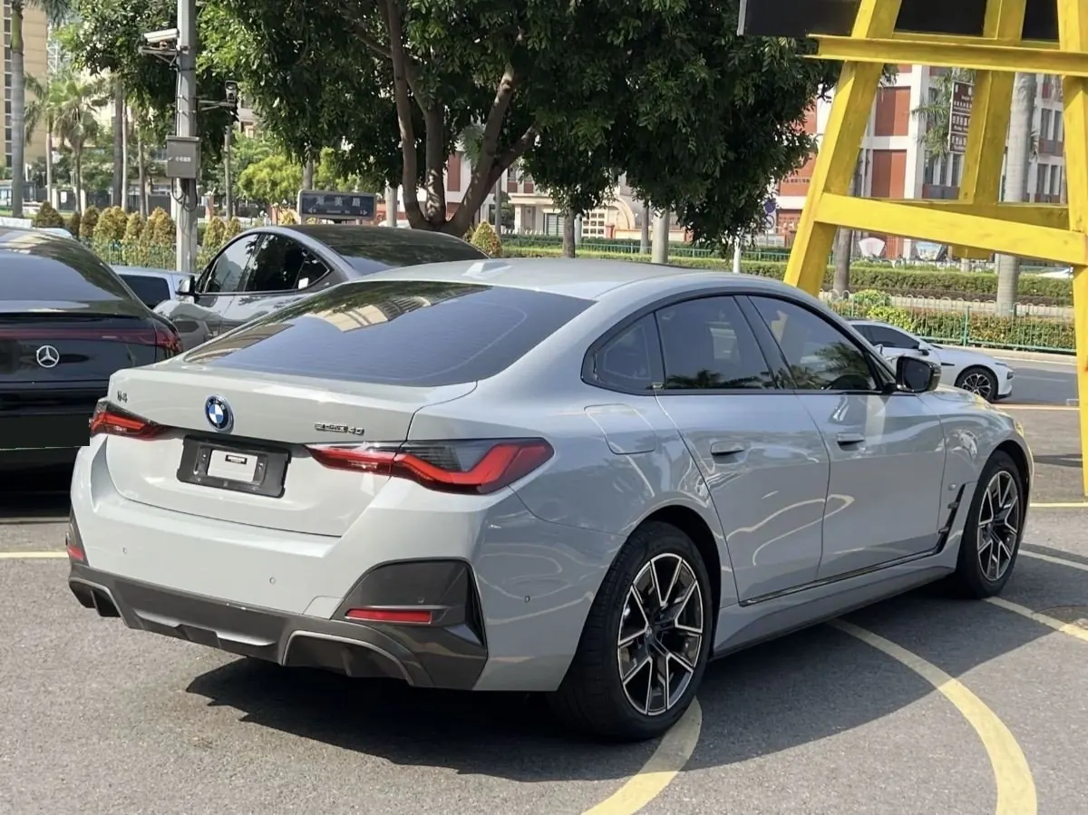 BMW i4 (Imported) 2022 i4 eDrive40 eDrive40 Automatic 8