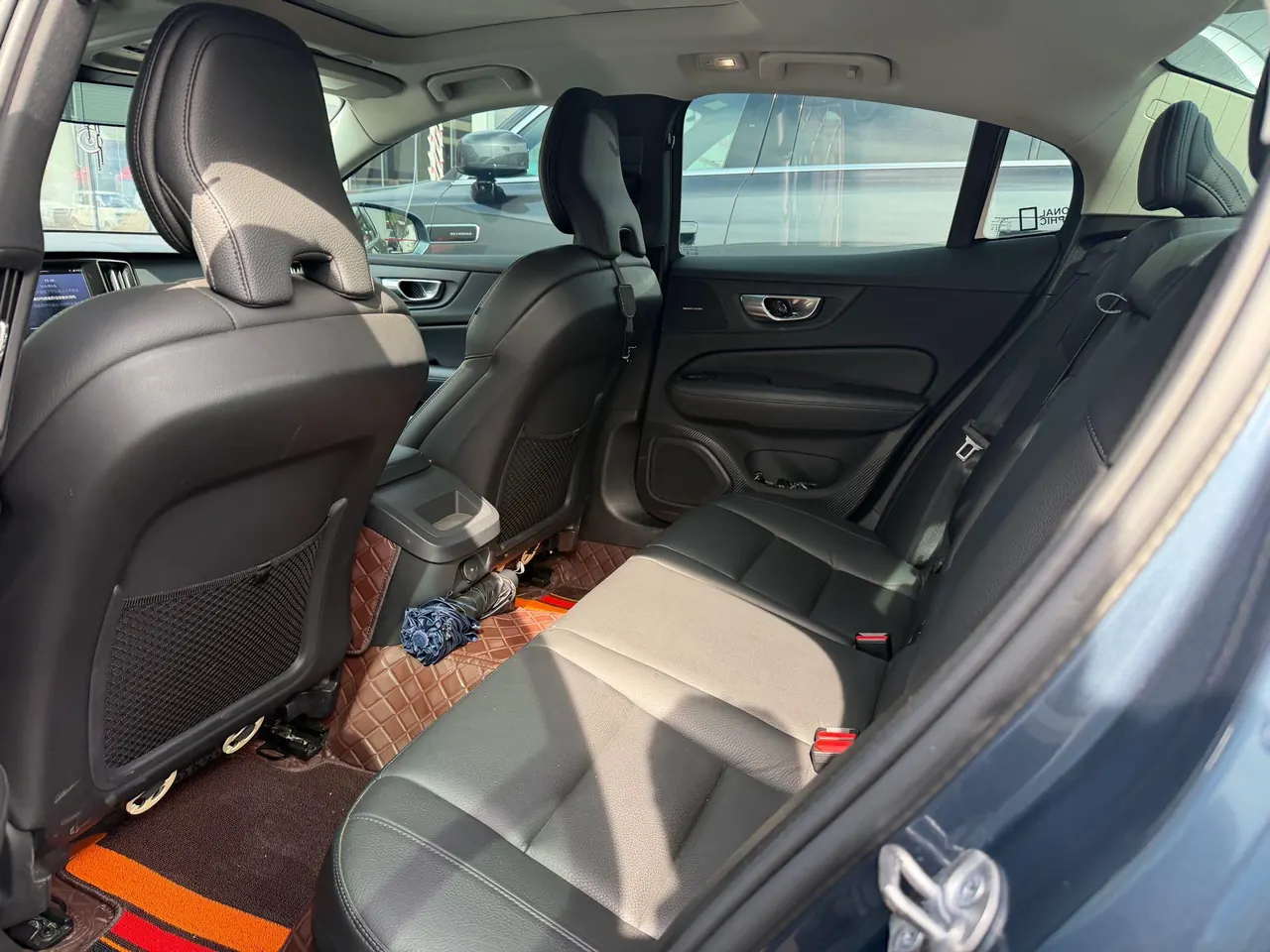 Volvo 2023 S60 48V 2.0T B4 Zhiyuan Deluxe Edition Automatic Gear 5
