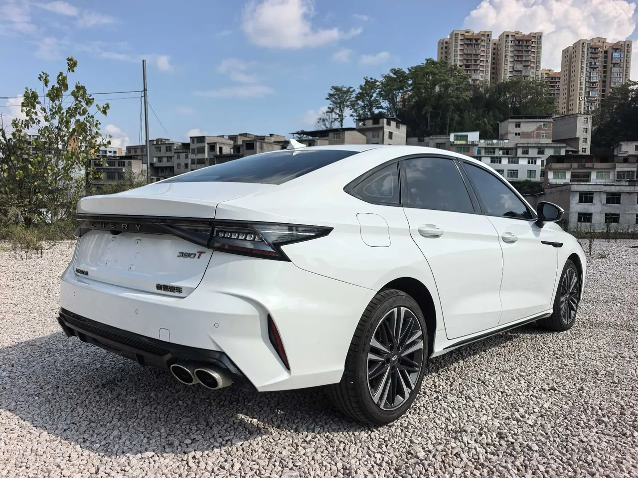 Chery 2023 Erez 8 2.0T High Energy Edition Automatic Gear 3
