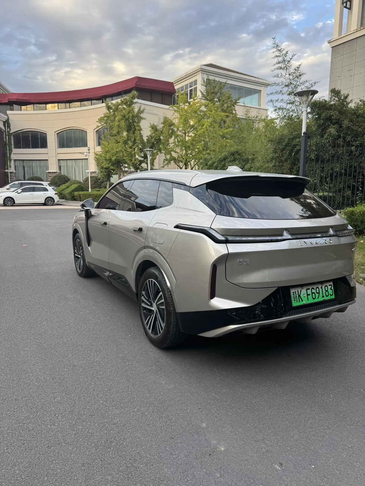 LYNK&amp;CO 2023 LYNK&amp;CO 08 EM-P 1.5T 245km long endurance Halo automatic gear 6