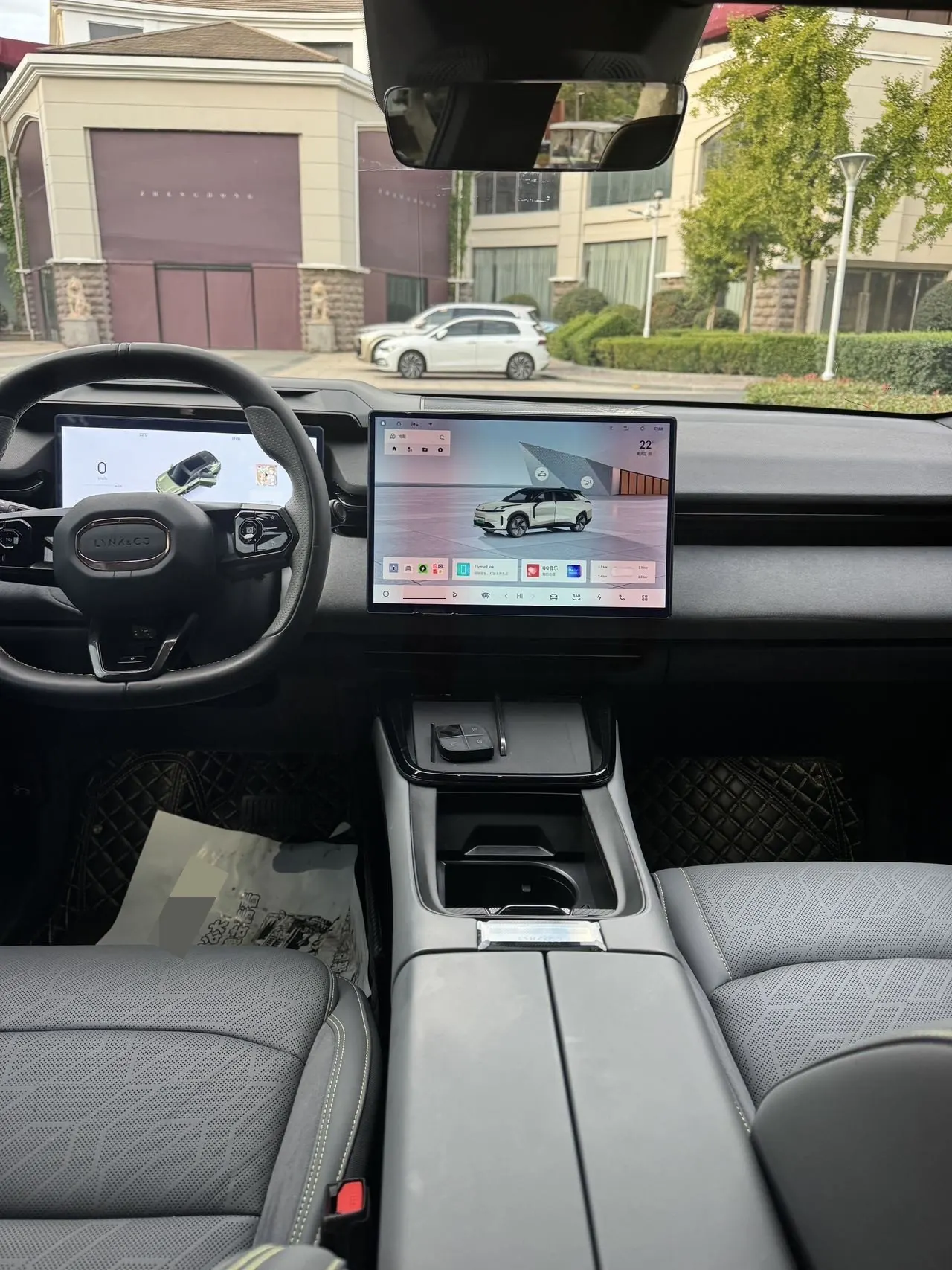 LYNK&amp;CO 2023 LYNK&amp;CO 08 EM-P 1.5T 245km long endurance Halo automatic gear 7