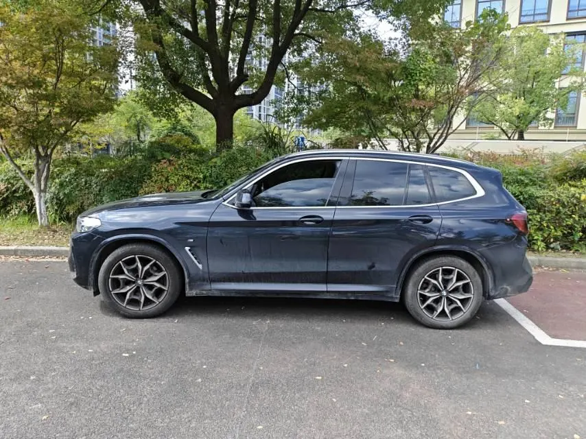BMW 2023 X3 xDrive25i 2.0T M sports suit automatic gear 2