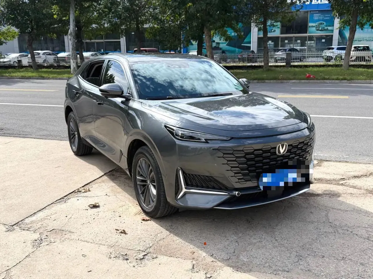ChangAn 2023 UNI-K 2.0T Two-Drive Yuesang Automatic Gear 2