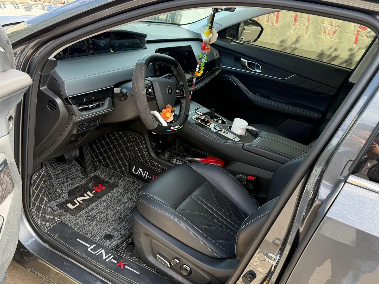 ChangAn 2023 UNI-K 2.0T Two-Drive Yuesang Automatic Gear 3