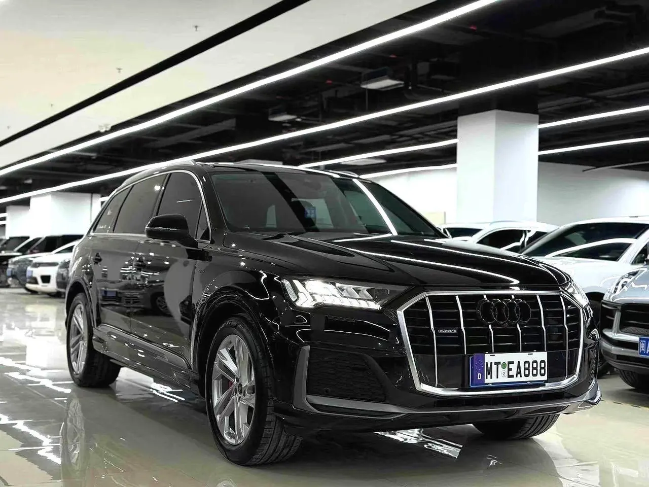 Audi Q7 (Imported) 2023 Q7 2.0TFSI 45TFSI Quattro S line Sports Automatic 3