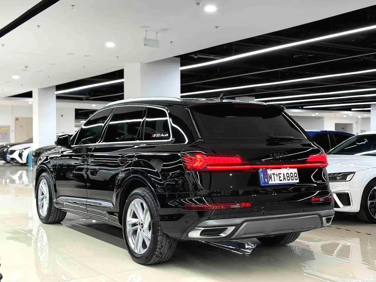 Audi Q7 (Imported) 2023 Q7 2.0TFSI 45TFSI Quattro S line Sports Automatic 8