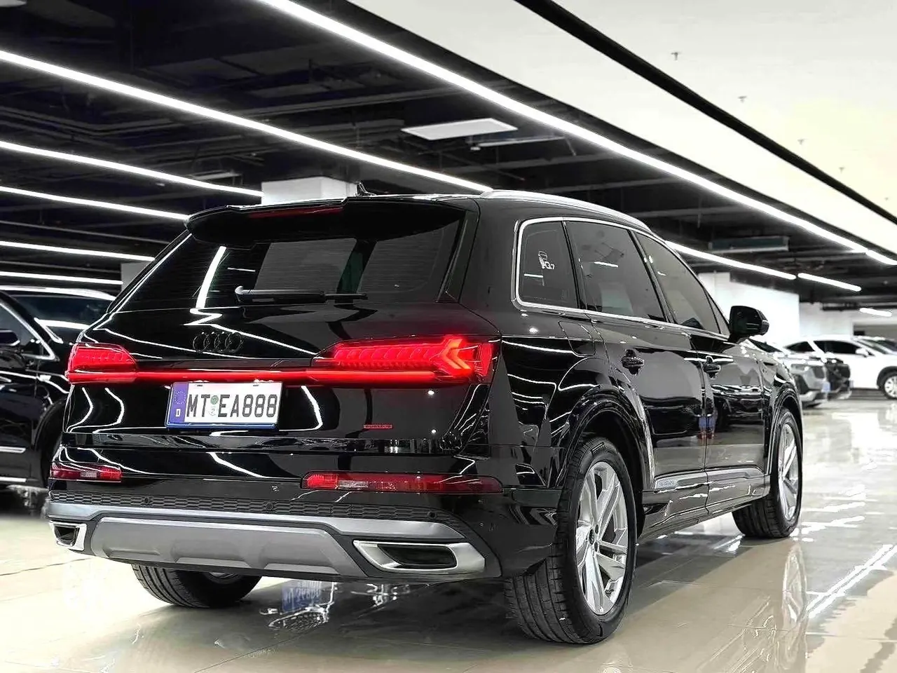 Audi Q7 (Imported) 2023 Q7 2.0TFSI 45TFSI Quattro S line Sports Automatic 9