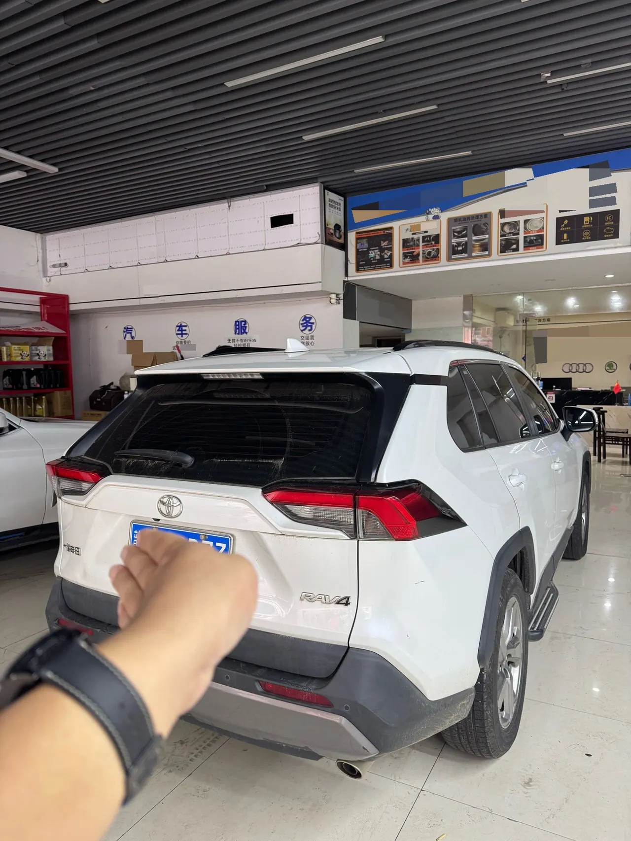 Toyota 2022 RAV4 Rongbo 2.0 Stepless Two-Drive Fashion Plus Edition Automatic Gear 4