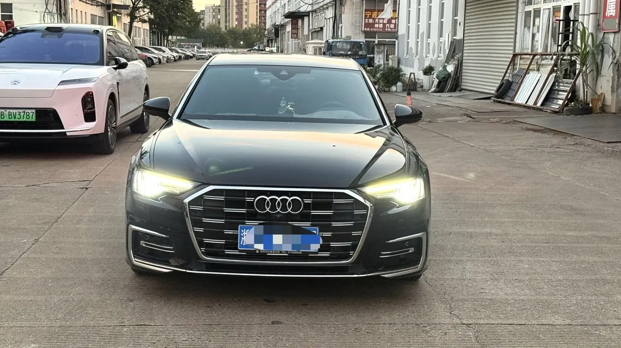 Audi 2023 A6L 2.0TFSI 45TFSI Selected Dynamic (Modified) Automatic Gear 2