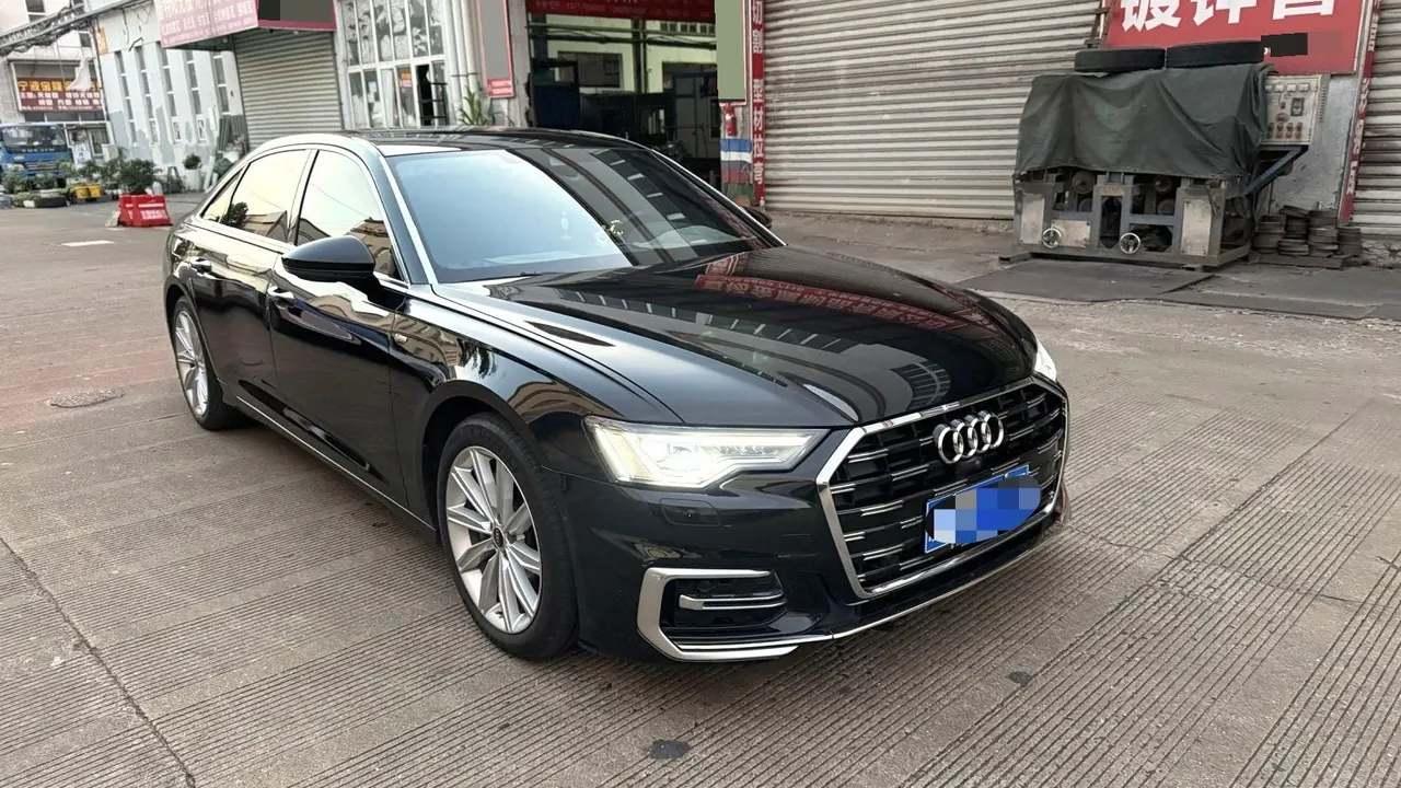 Audi 2023 A6L 2.0TFSI 45TFSI Selected Dynamic (Modified) Automatic Gear 3