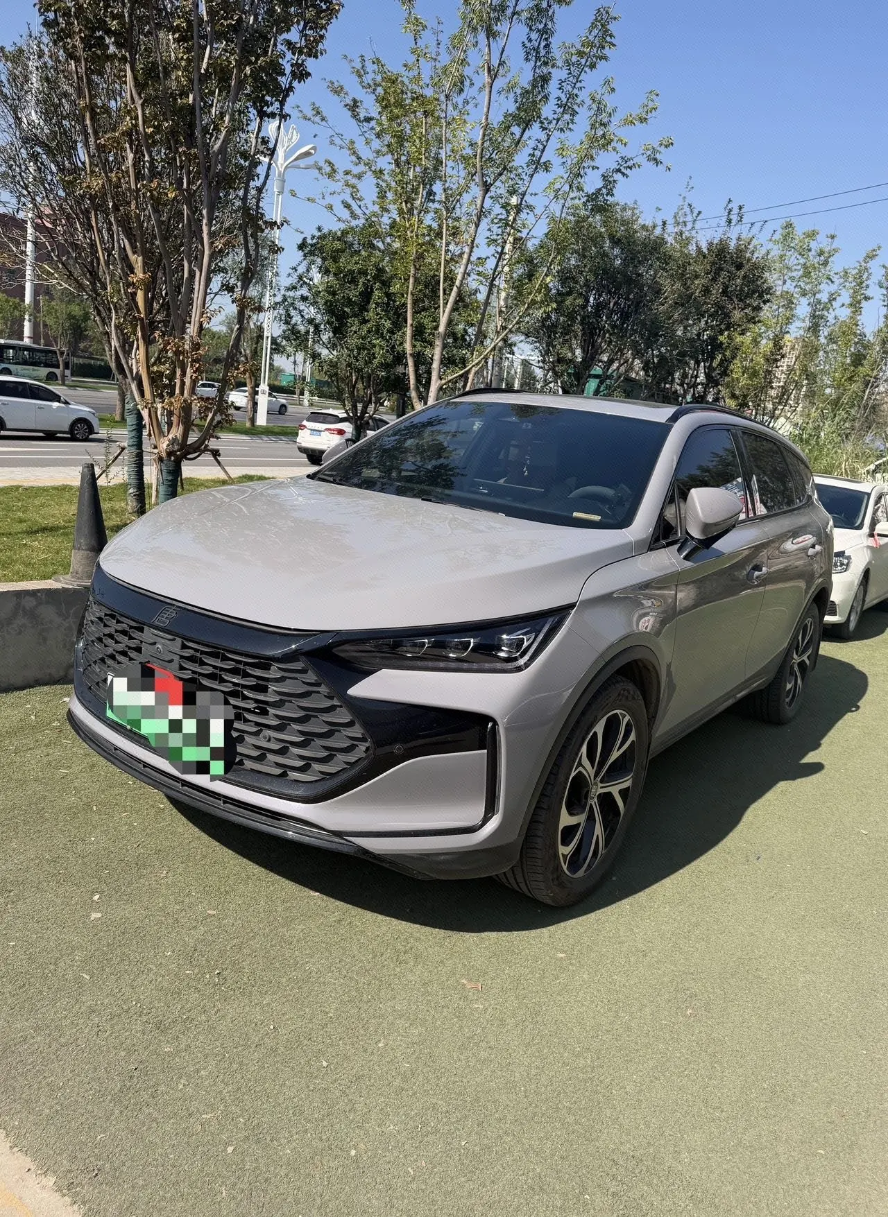 Open image lightbox: BYD Tang New Energy 2025 Tang DM-i 1.5T Stepless 115KM Honorable Automatic Gear