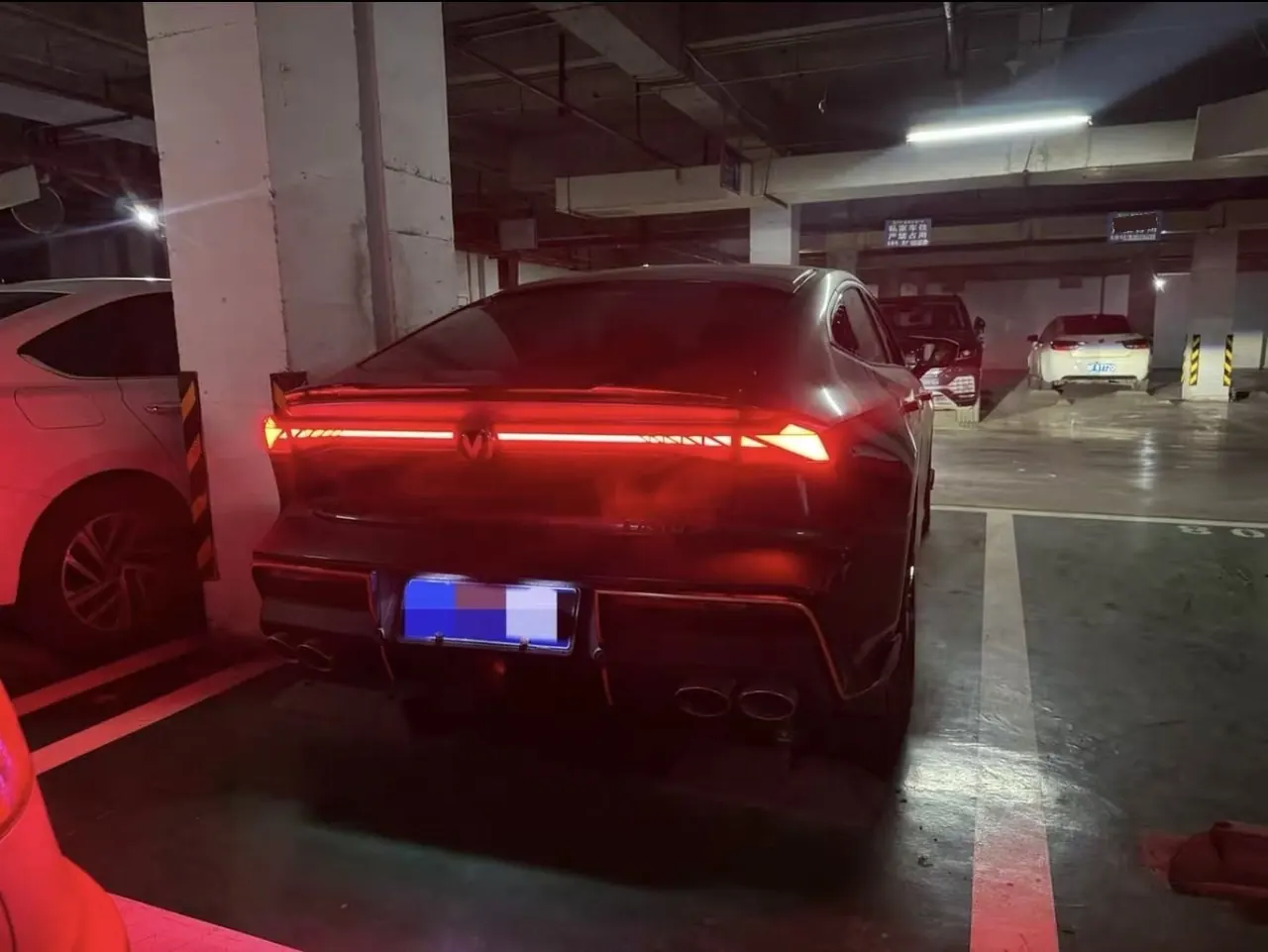 ChangAn 2023 UNI-V 1.5T Sports Edition Automatic 3
