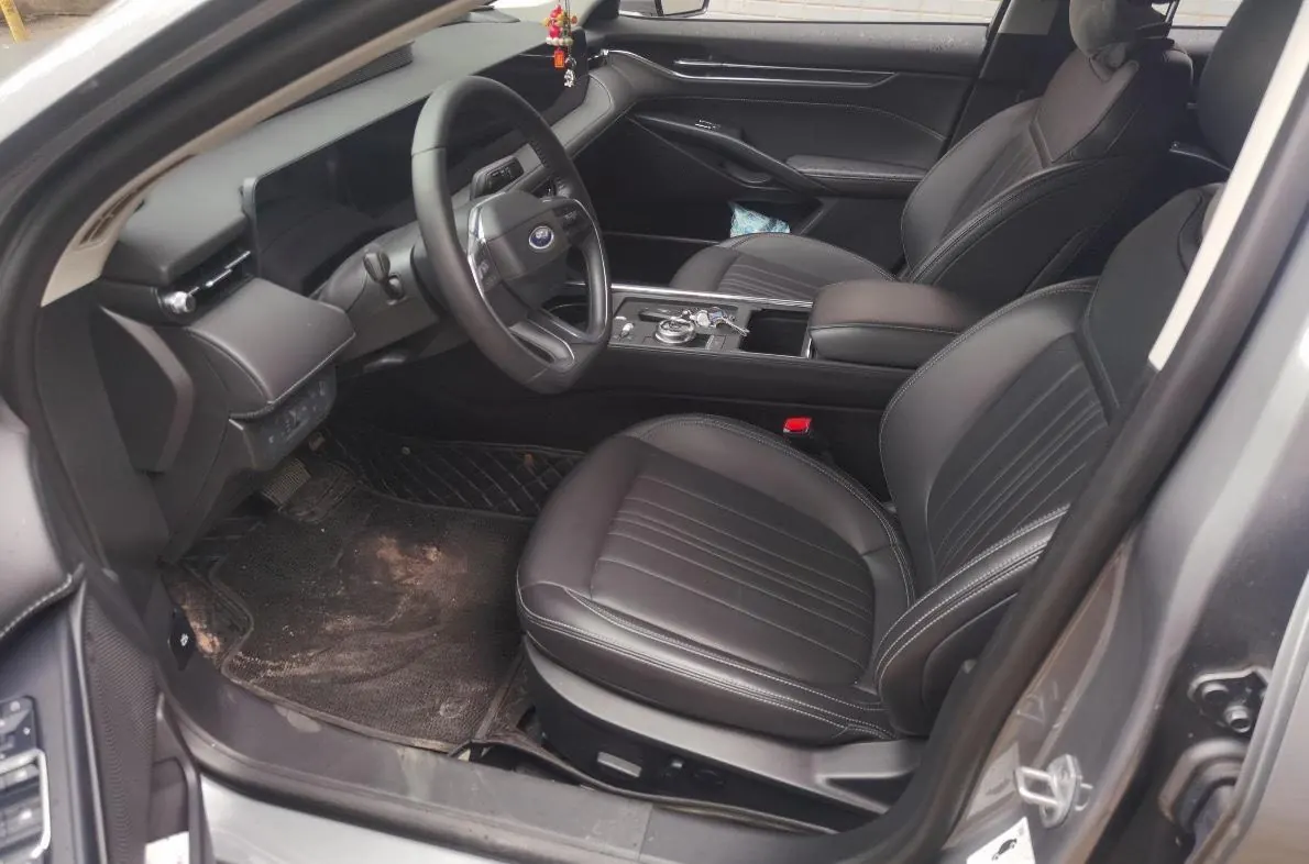 Ford 2025 Mondeo 2.0T EcoBoost Luxury Automatic 2