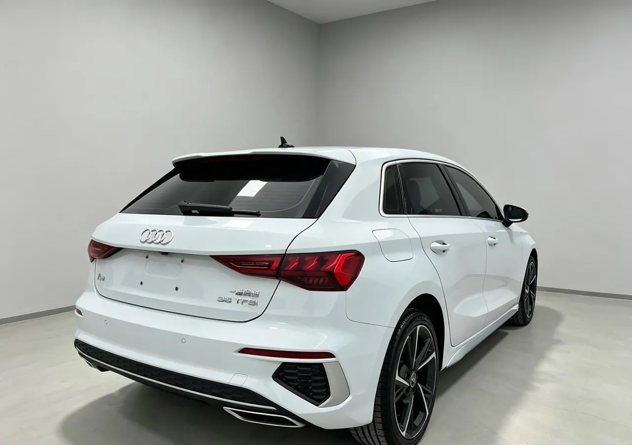 Audi 2023 A3 Sportback 1.4TFSI 35TFSI Fashion Sports Automatic 5