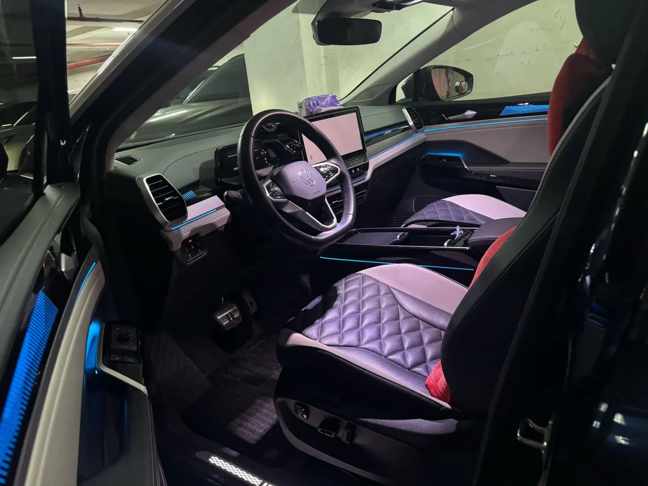 Volkswagen 2022 ID. 6 CROZZ Long Endurance PRO Edition Automatic Transmission 3