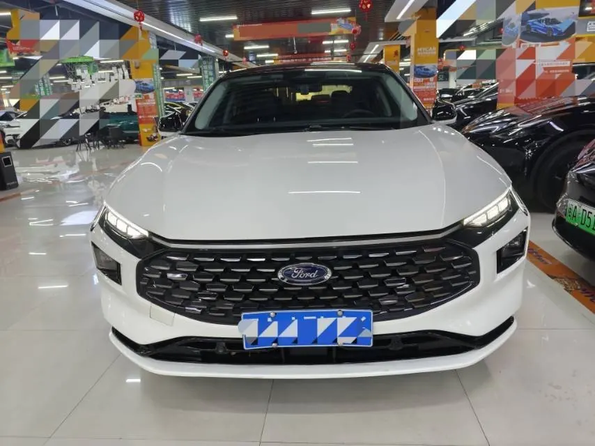 Ford 2023 Mondeo 2.0T EcoBoost 245 luxury automatic gear 9
