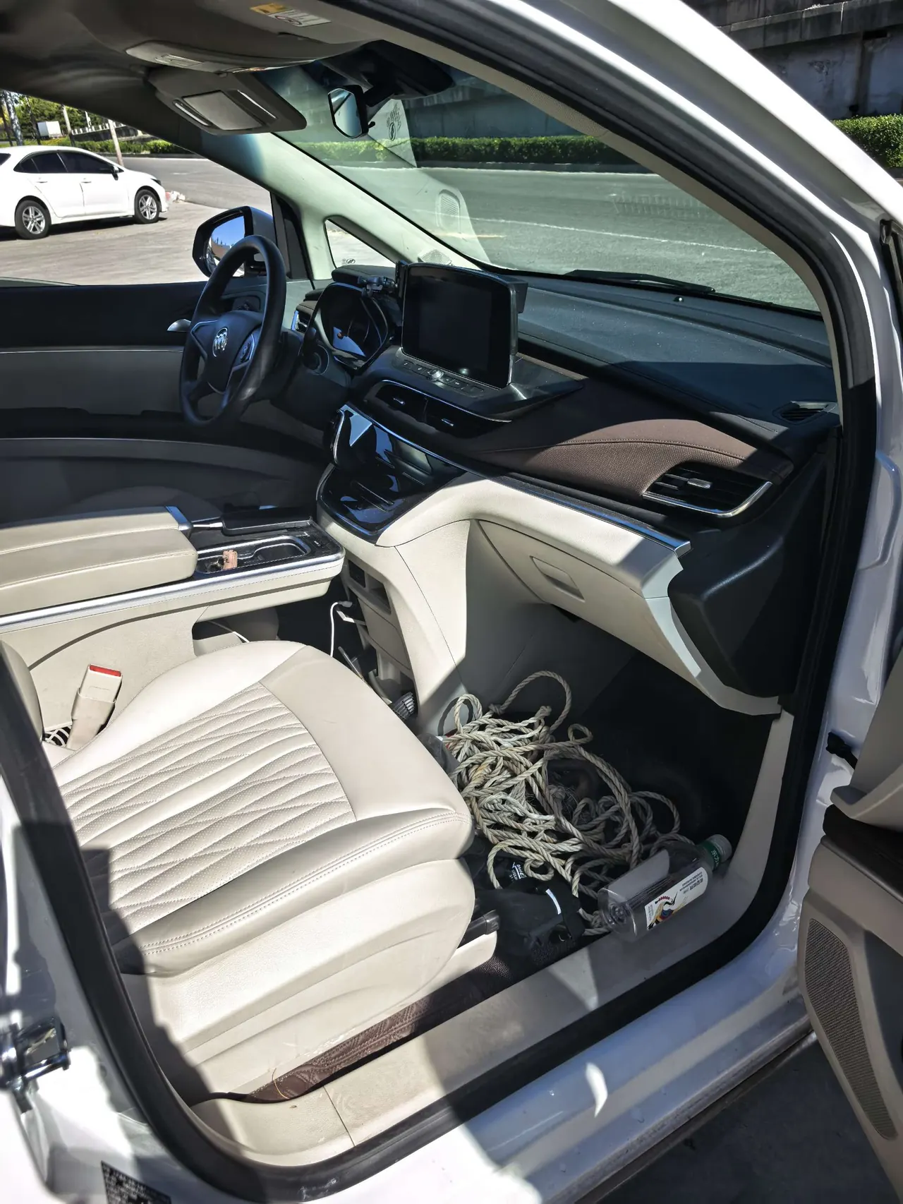 Buick 2023 GL8 Land Business Class 48V 2.0T 652T Comfortable Automatic Gear 10