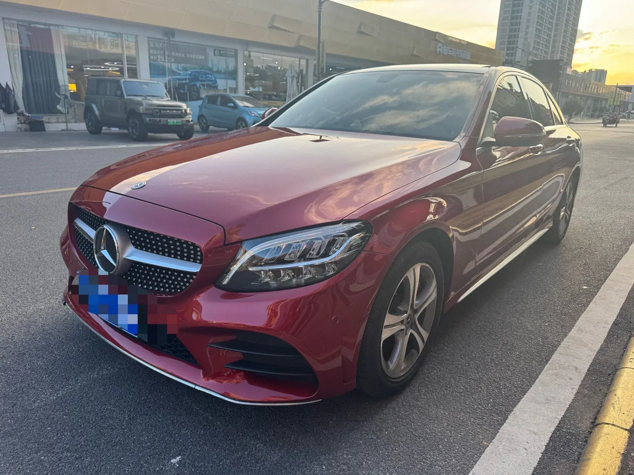 打开图片灯箱:Mercedes Benz Class C 2020 C 260 L 48V 1.5T Sports Edition Automatic Gear