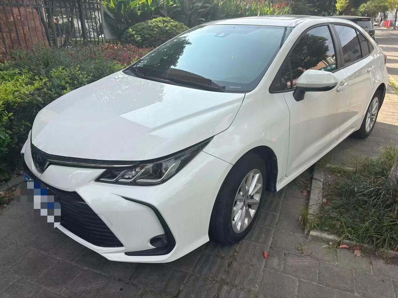 Open image lightbox: Toyota 2021 corolla 1.2T stepless elite PLUS version of automatic gear