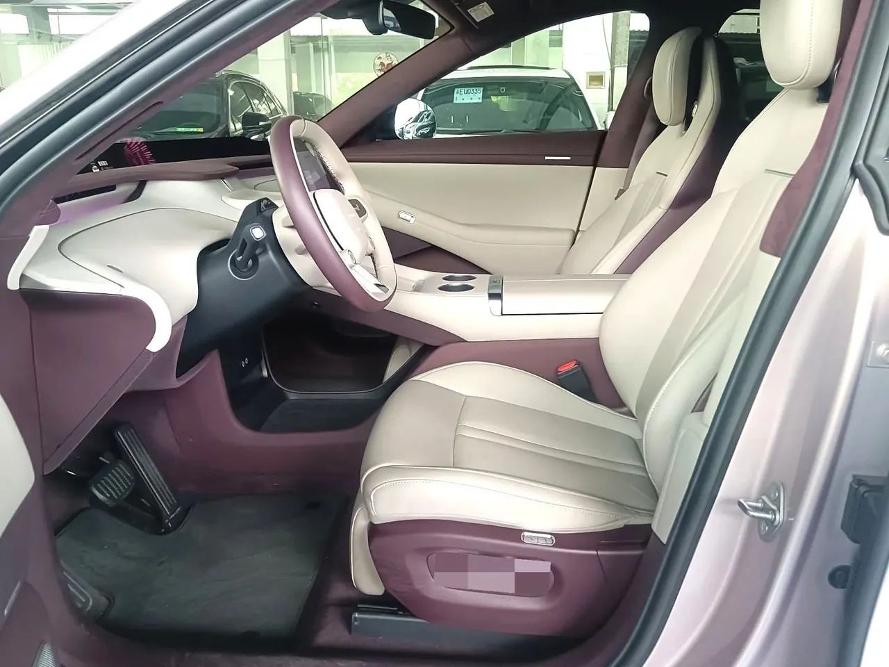 MI 2025 YU7 Long Endurance High Performance Four-wheel Drive Max Edition Automatic Gear 2
