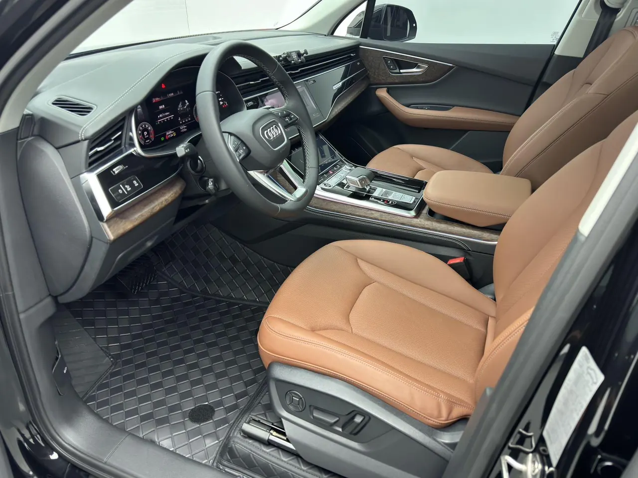 Audi Q7 (Imported) 2025 Q7 2.0TFSI 45TFSI Quattro S line Sports Automatic 7