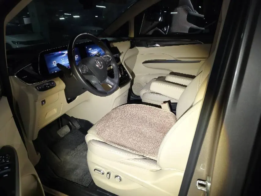 Buick 2023 GL8 ES Lu Zun 48V 2.0T 653T Exclusive Automatic Gear 2