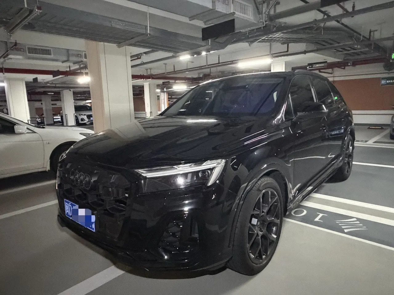 Audi Q7 (Imported) 2025 Q7 2.0TFSI 45TFSI Quattro S line Sports Automatic - View 1