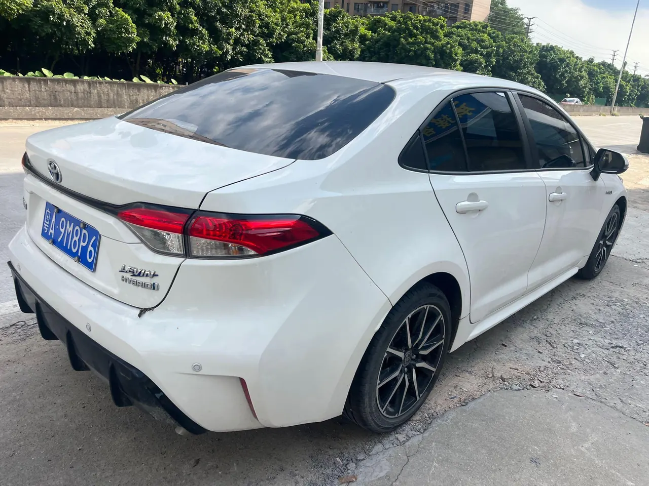 Toyota 2023 Lei Ling Shuangqing 1.8 Stepless Intelligent Electric Hybrid Sports Edition Automatic Gear 2