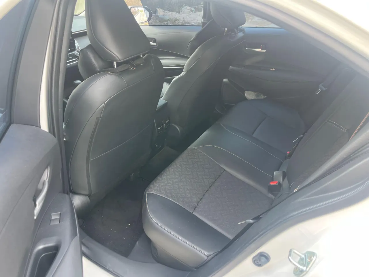 Toyota 2023 Lei Ling Shuangqing 1.8 Stepless Intelligent Electric Hybrid Sports Edition Automatic Gear 5