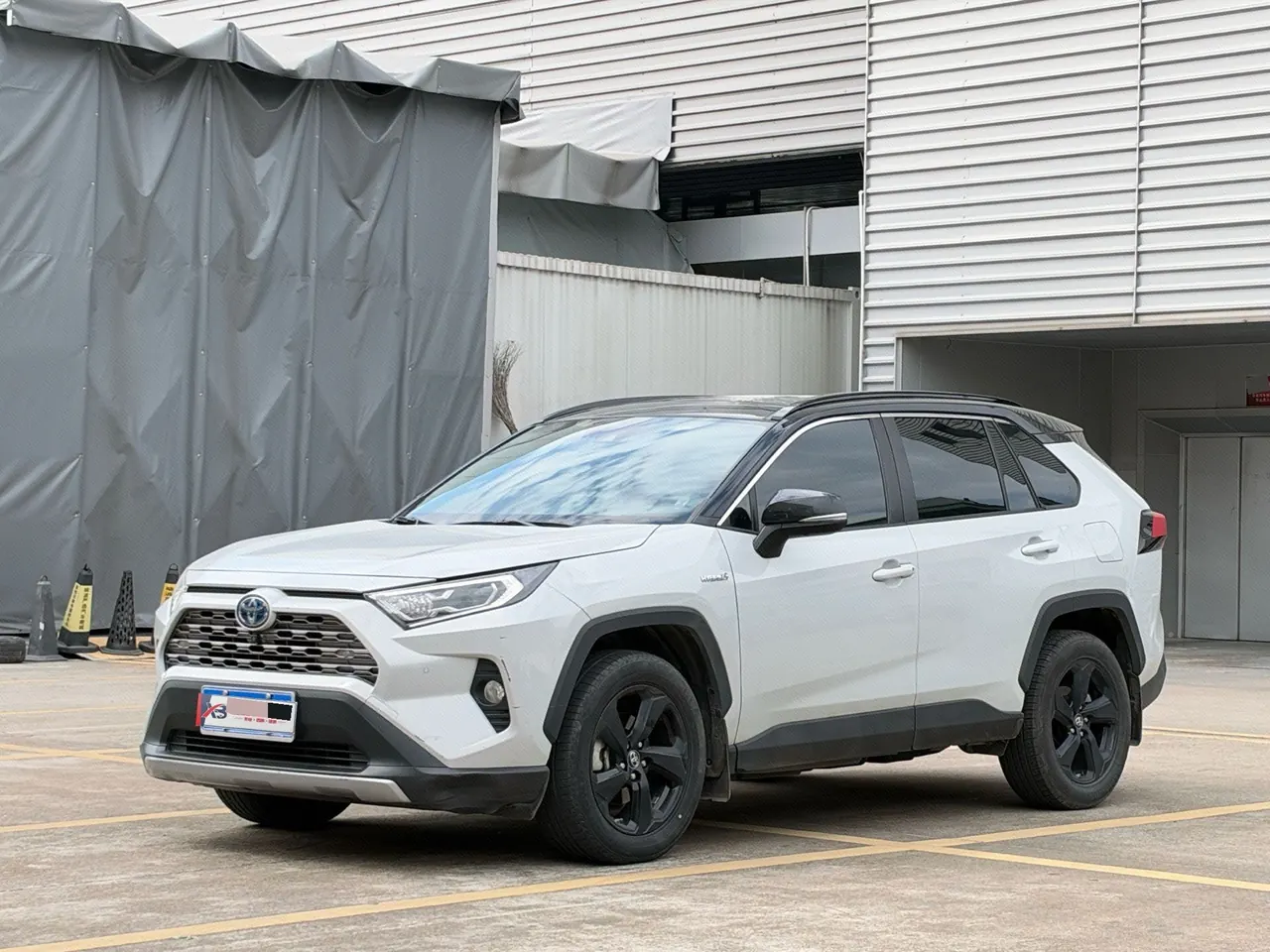 Open image lightbox: Toyota 2020 RAV4 Rongfang Double Engine 2.5 Stepless Four-wheel Drive Flagship Automatic Gear