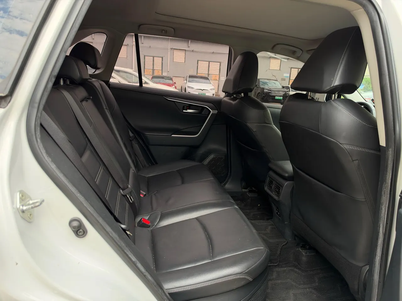 Toyota 2020 RAV4 Rongfang Double Engine 2.5 Stepless Four-wheel Drive Flagship Automatic Gear 7