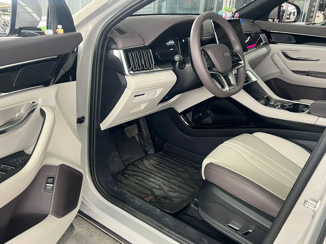 BYD Song PLUS New Energy 2025 Song PLUS DM-i 1.5 Stepless 112KM Honorable Automatic Gear 2