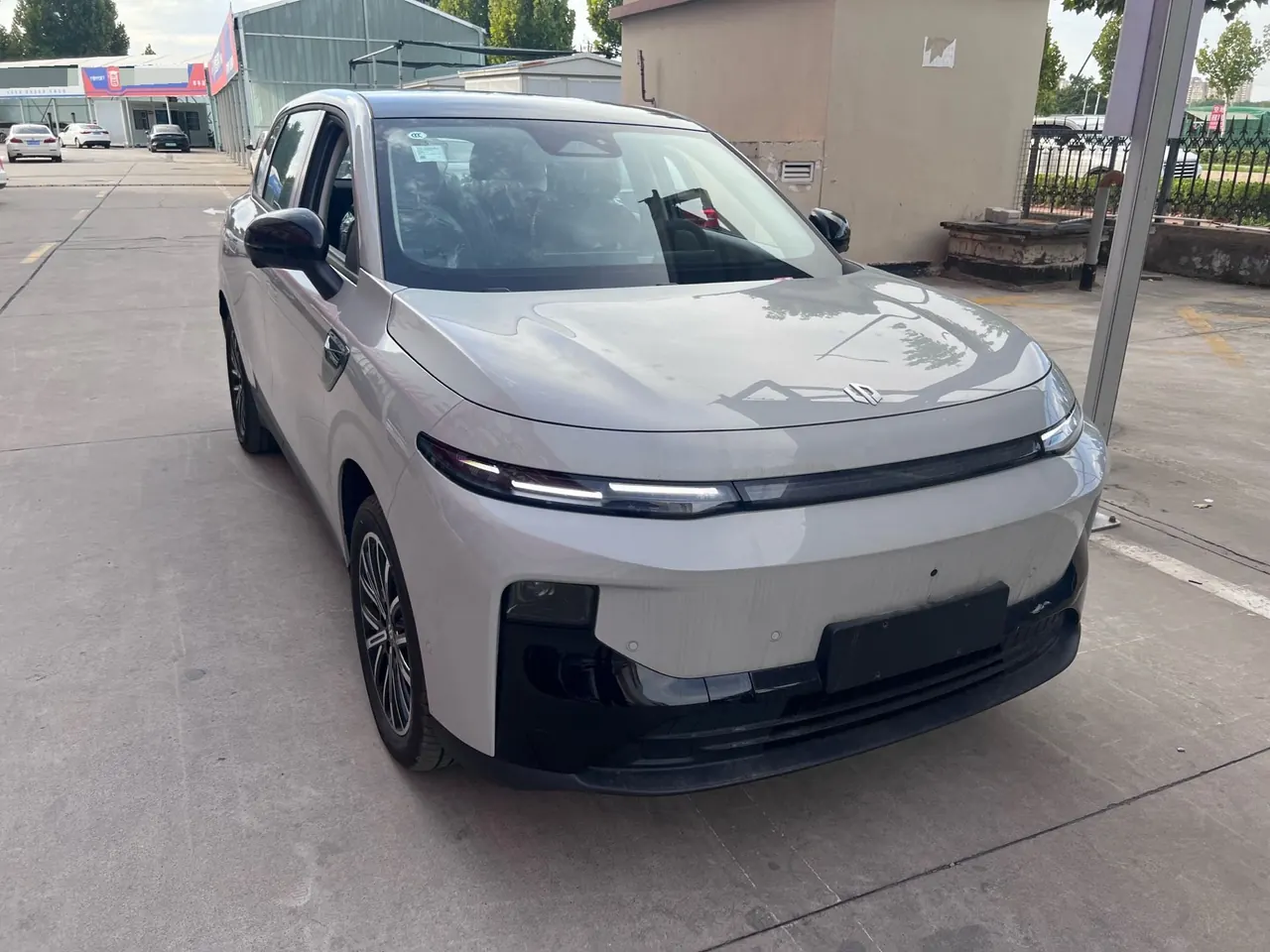 Leapmotor 2025 B 10 510 Enjoy Smart Driving Edition Automatic Gear 5