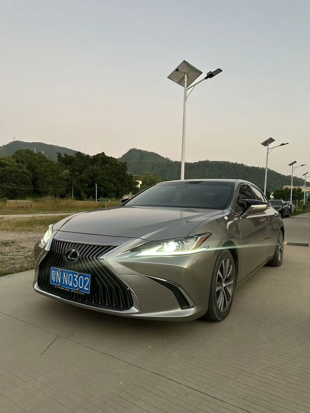 Открыть галерею: Lexus ES (Imported) 2020 ES200 2.0 Stepless Premium Edition Automatic Gear