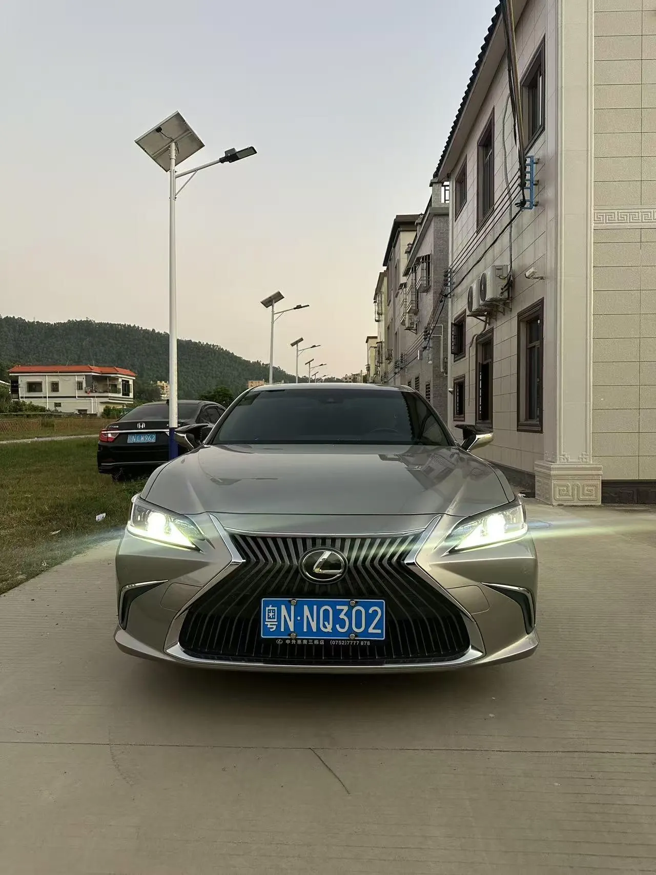 Lexus ES (Imported) 2020 ES200 2.0 Stepless Premium Edition Automatic Gear 2