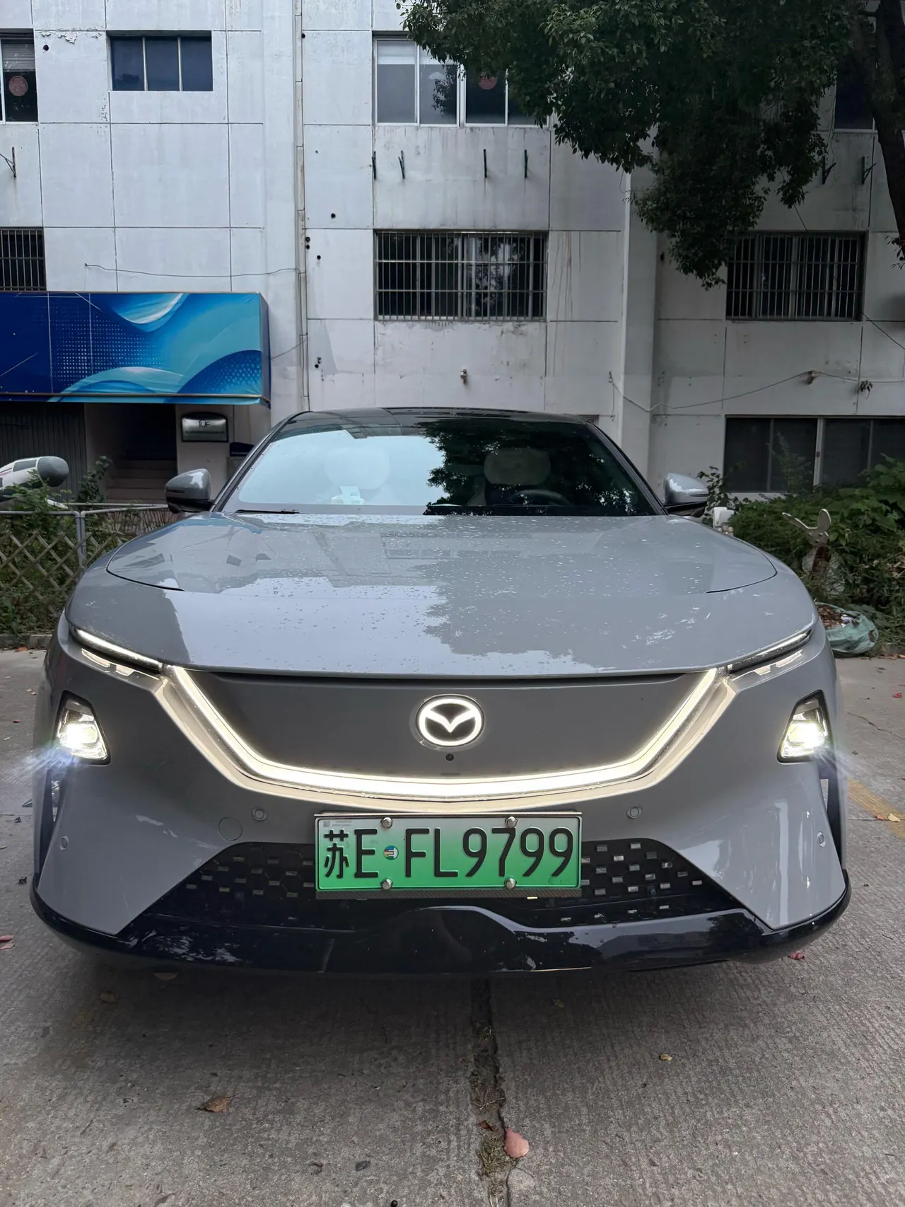 Mazda 2025 EZ-60 200 Max automatic gear 2