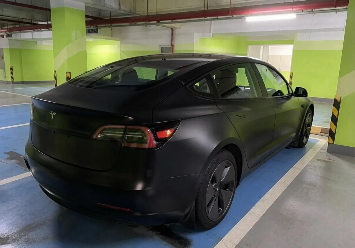 Tesla 2022 Model 3 rear-wheel drive version of automatic transmission 4