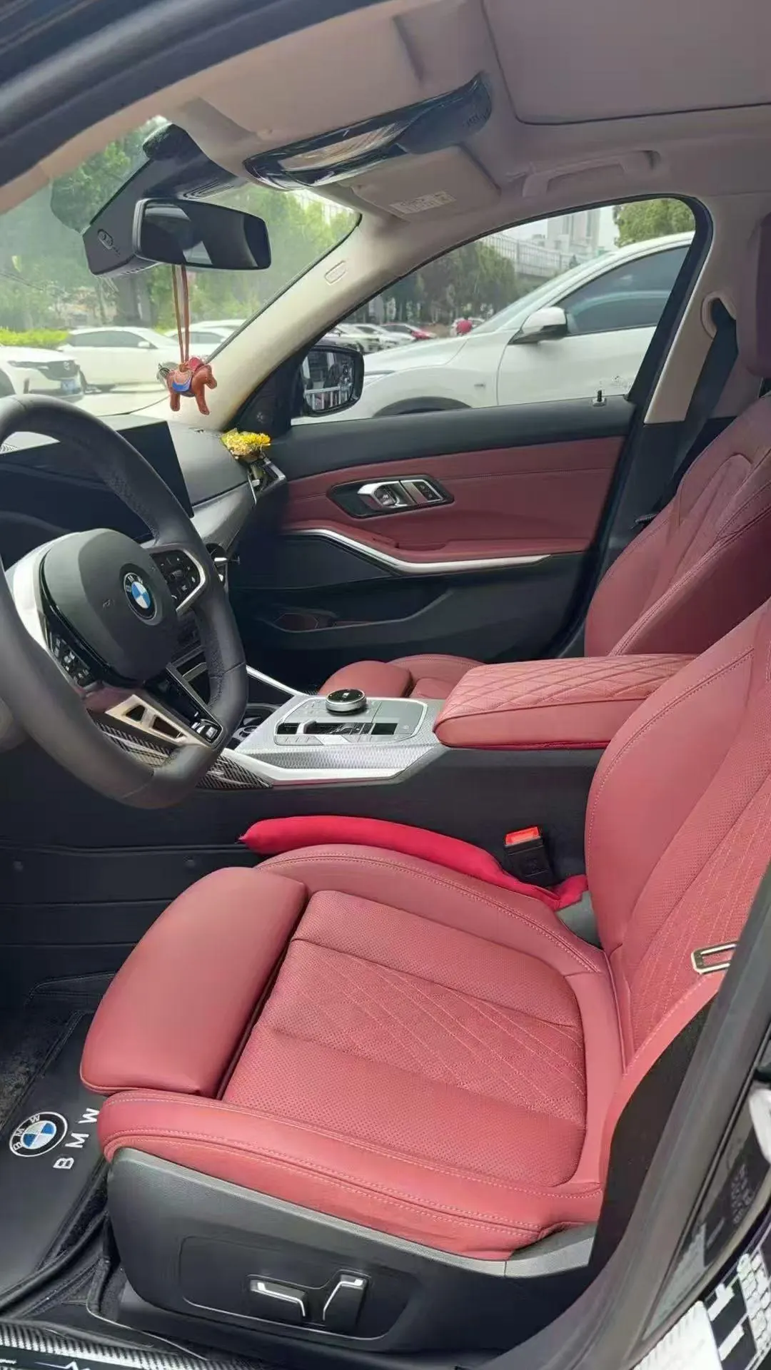 BMW 3 Series 2025 330Li 2.0T M Sports Obsidian Night Suit Automatic Gear 4